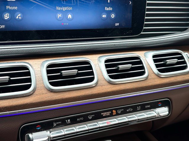 Used 2025 Mercedes-Benz GLE 450 4MATIC w/ AMG Line Exterior image 22
