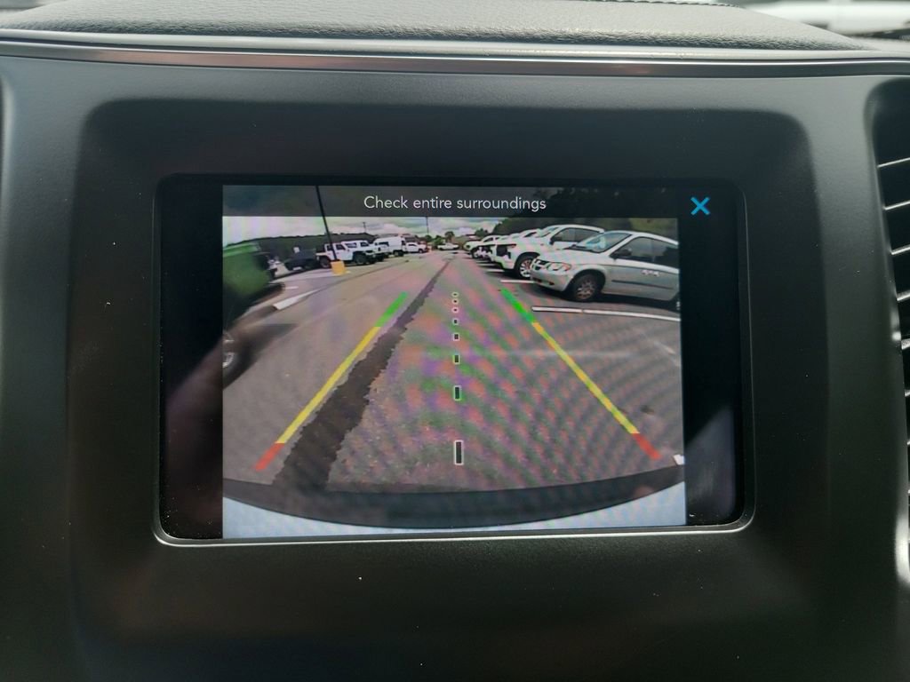 Used 2020 Jeep Cherokee Latitude Plus FWD image 34