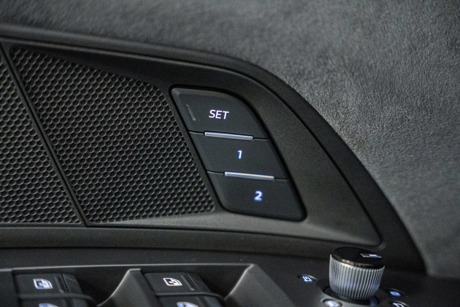 Used 2024 Audi RS e-tron GT w/ Carbon Performance Package AWD/4WD image 44