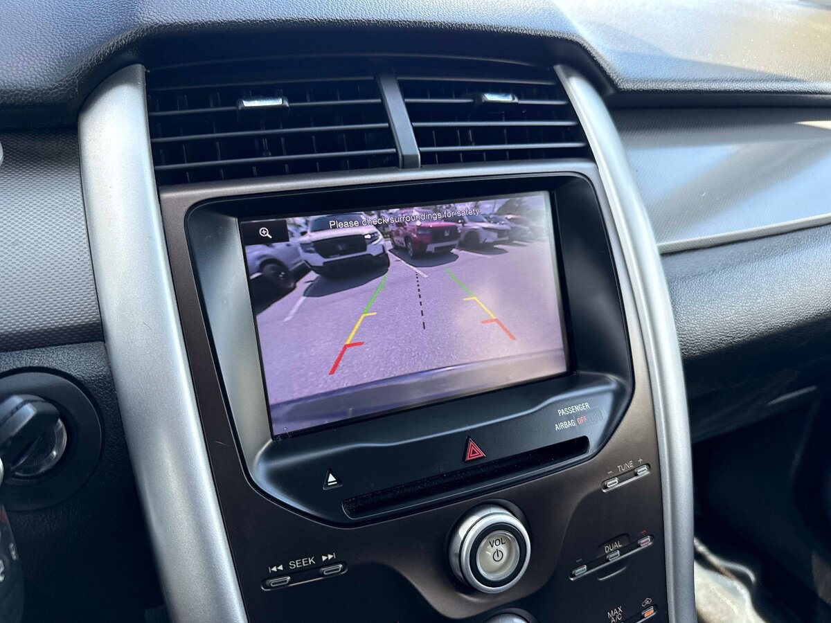 Used 2013 Ford Edge SEL FWD image 23