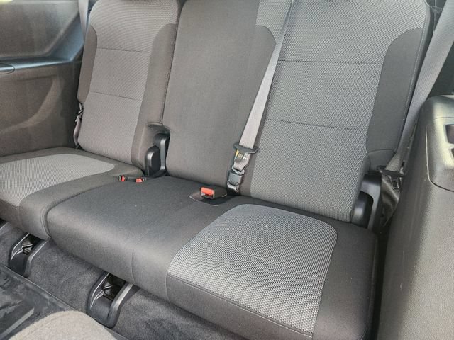 Used 2023 Chevrolet Traverse LT FWD image 30
