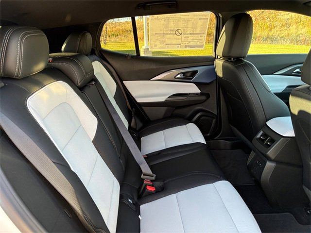 New 2026 Chevrolet Equinox EV LT w/ Convenience Package II image 15