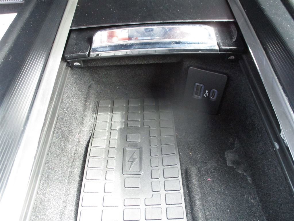 Used 2023 Lincoln Corsair FWD w/ Equipment Group 101A image 19