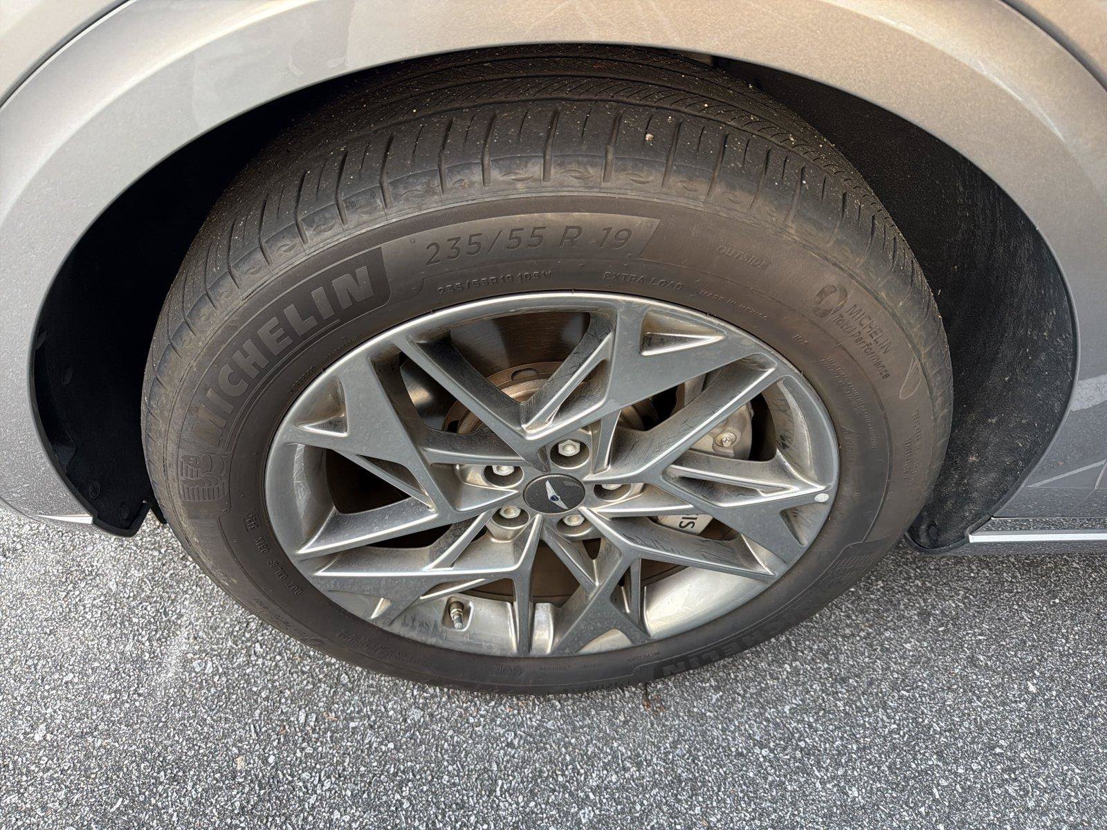 Used 2025 Genesis GV70 2.5T AWD/4WD image 10