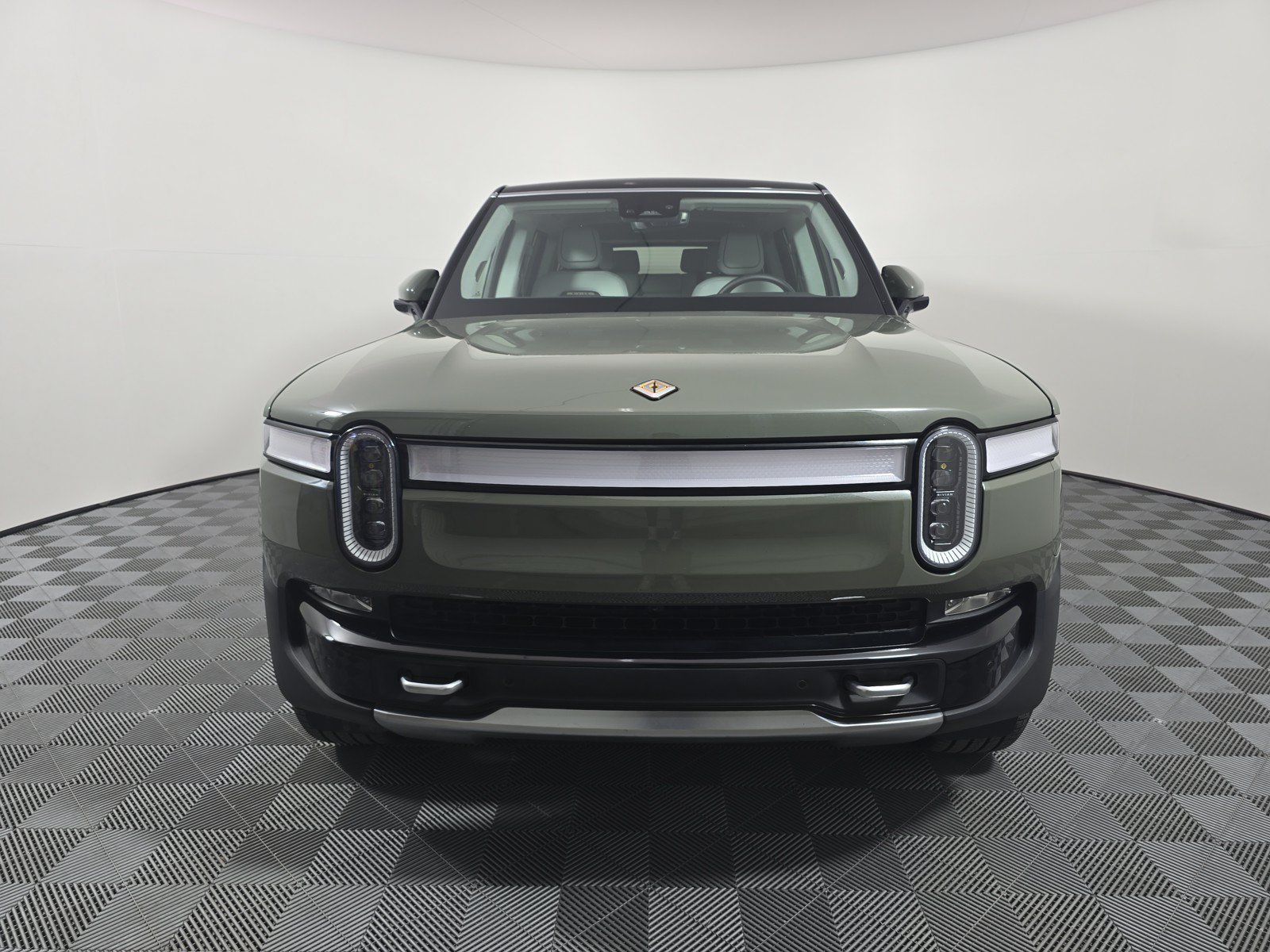 Used 2023 Rivian R1S Launch Edition AWD/4WD image 8