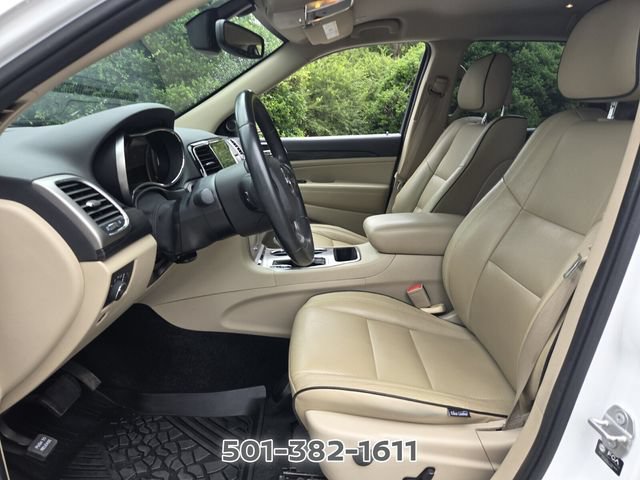 Used 2022 Jeep Grand Cherokee Laredo E RWD image 9