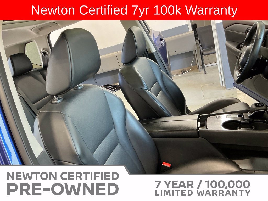 Used 2023 Nissan Rogue SV w/ SV Premium B Package FWD image 17