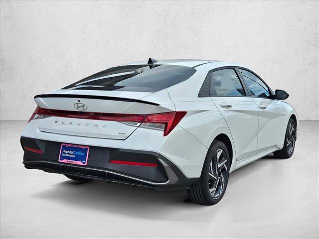 Certified 2025 Hyundai Elantra SEL image 5