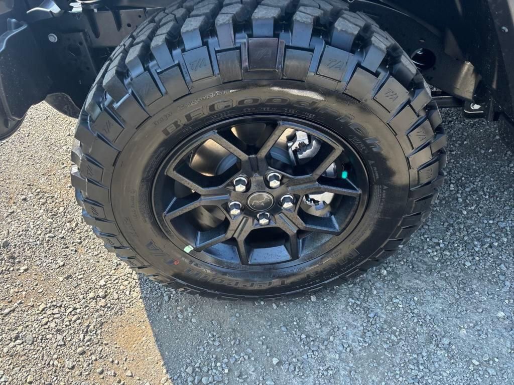 New 2025 Jeep Gladiator Sport image 29