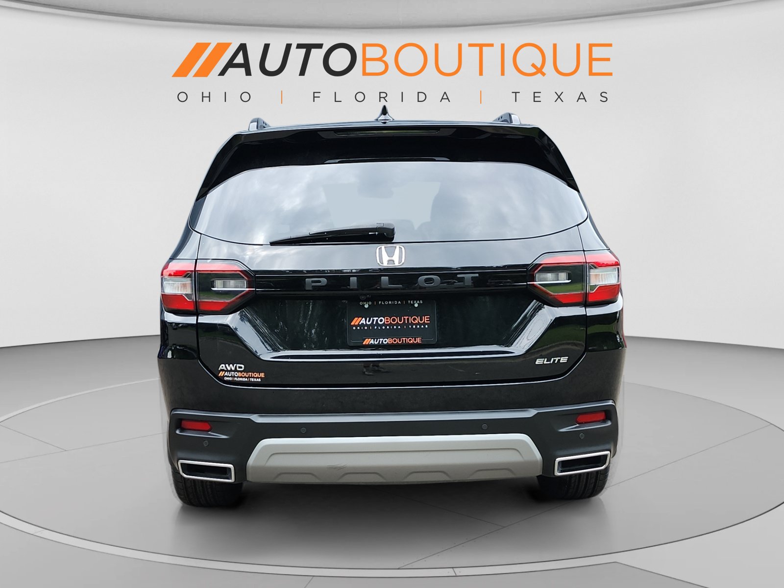 Used 2023 Honda Pilot Elite image 4