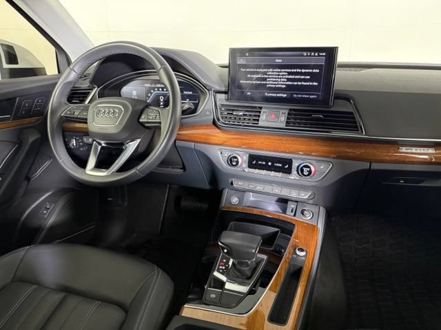 Used 2023 Audi Q5 2.0T Premium Plus w/ Premium Plus Package AWD/4WD image 17