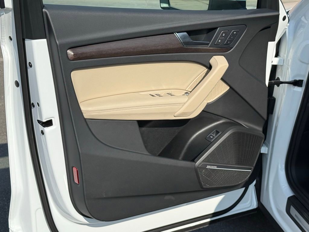 Used 2024 Audi Q5 2.0T Premium Plus w/ Premium Plus Package image 15