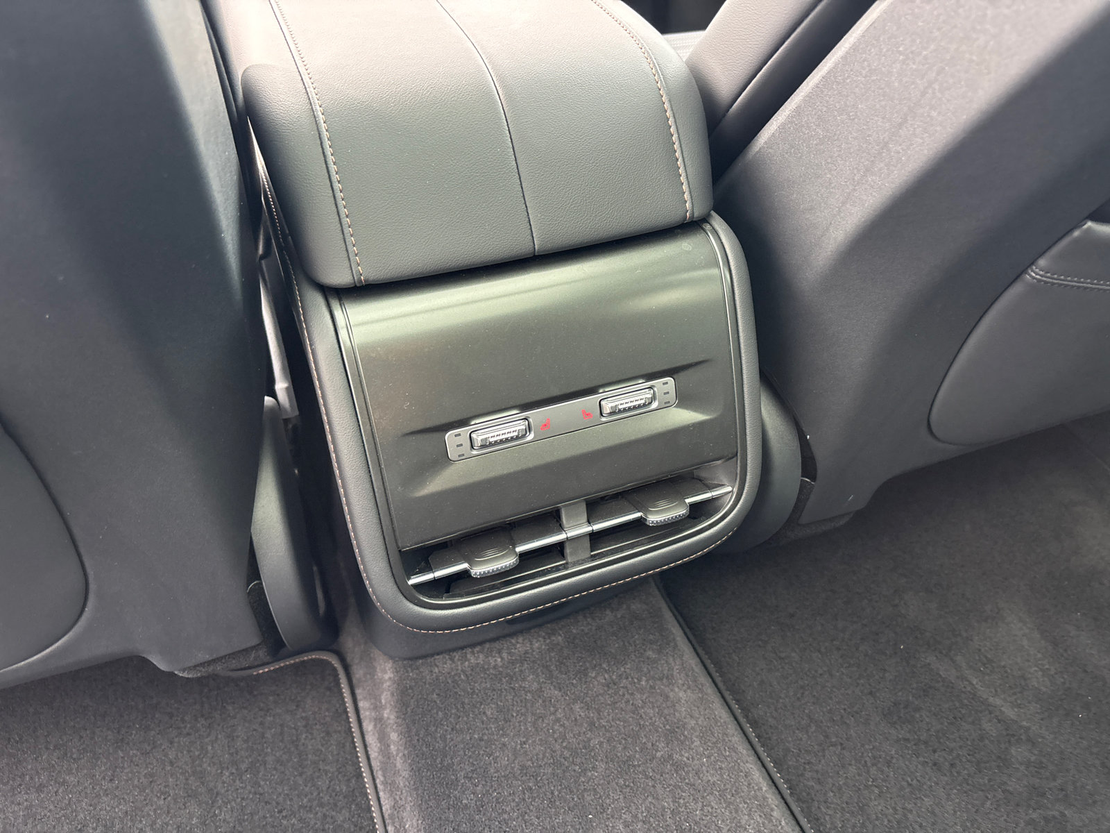 New 2026 Lincoln Nautilus Reserve AWD/4WD image 33