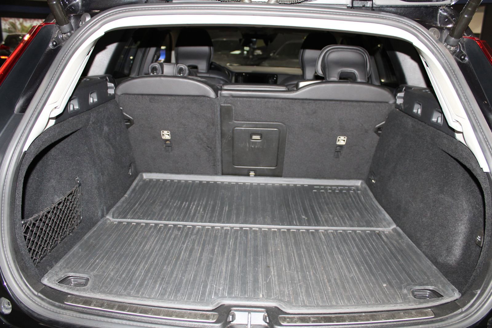 Used 2021 Volvo V60 T5 Cross Country w/ Climate Package image 13