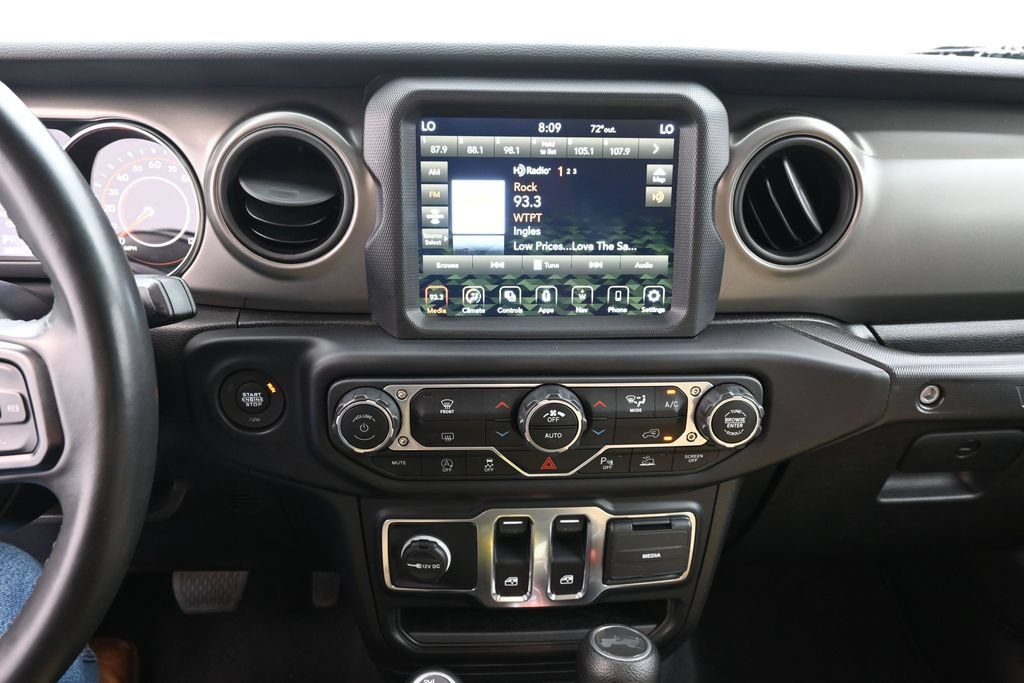 Used 2022 Jeep Wrangler Sport AWD/4WD image 12