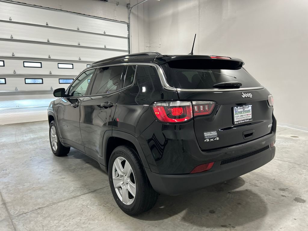 Used 2022 Jeep Compass Latitude image 8