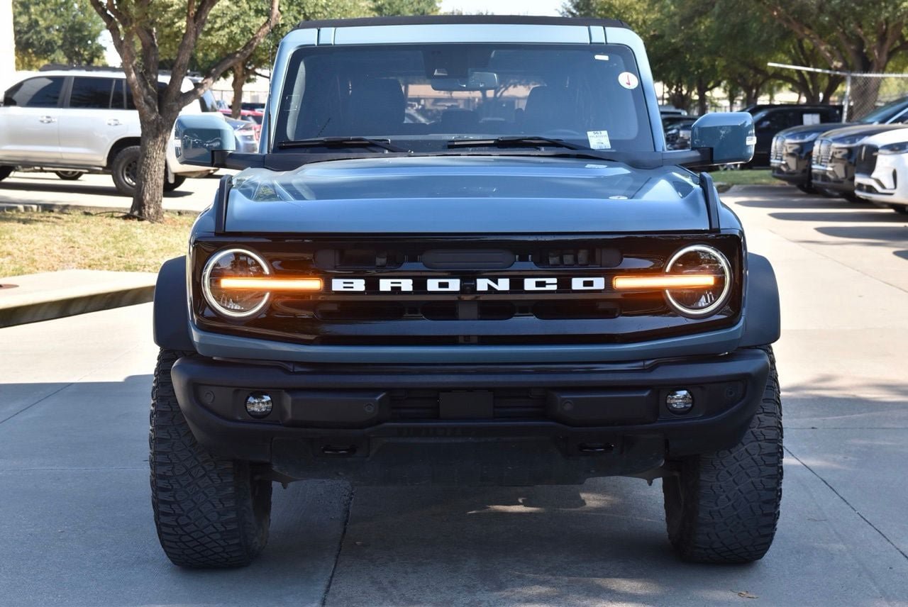 Certified 2023 Ford Bronco Outer Banks w/ Sasquatch Package AWD/4WD image 3