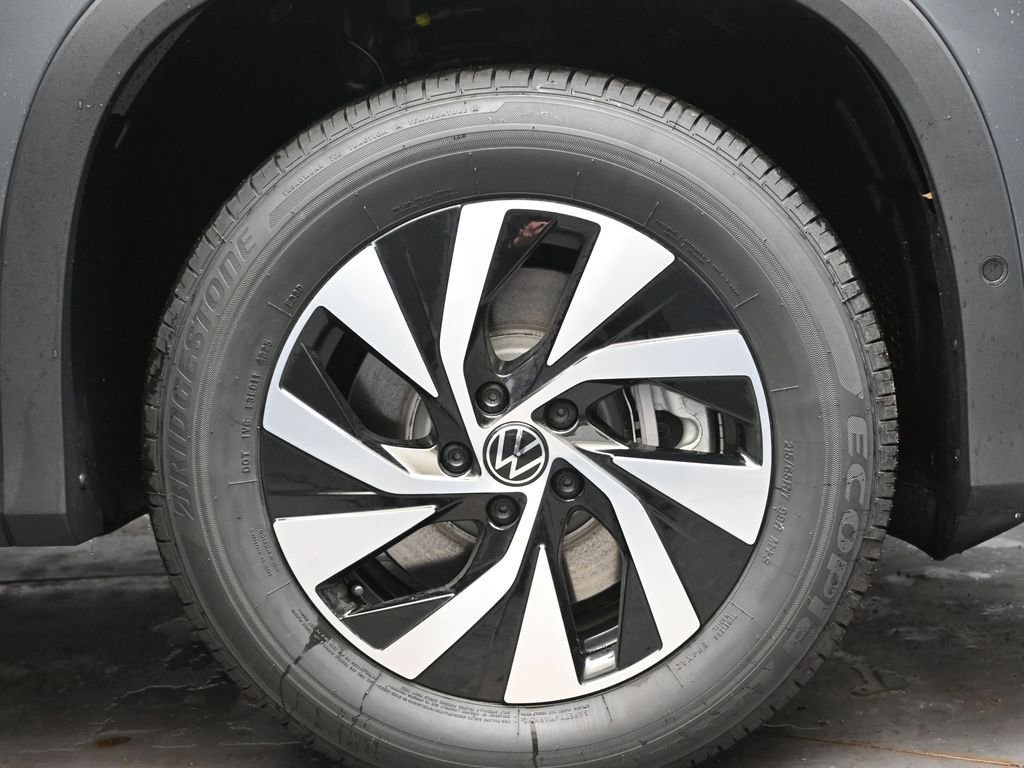 New 2026 Volkswagen Tiguan S AWD/4WD image 10