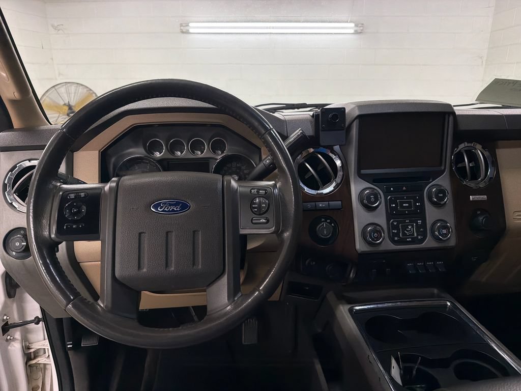 Used 2016 Ford F250 Lariat w/ Lariat Interior Package AWD/4WD image 7