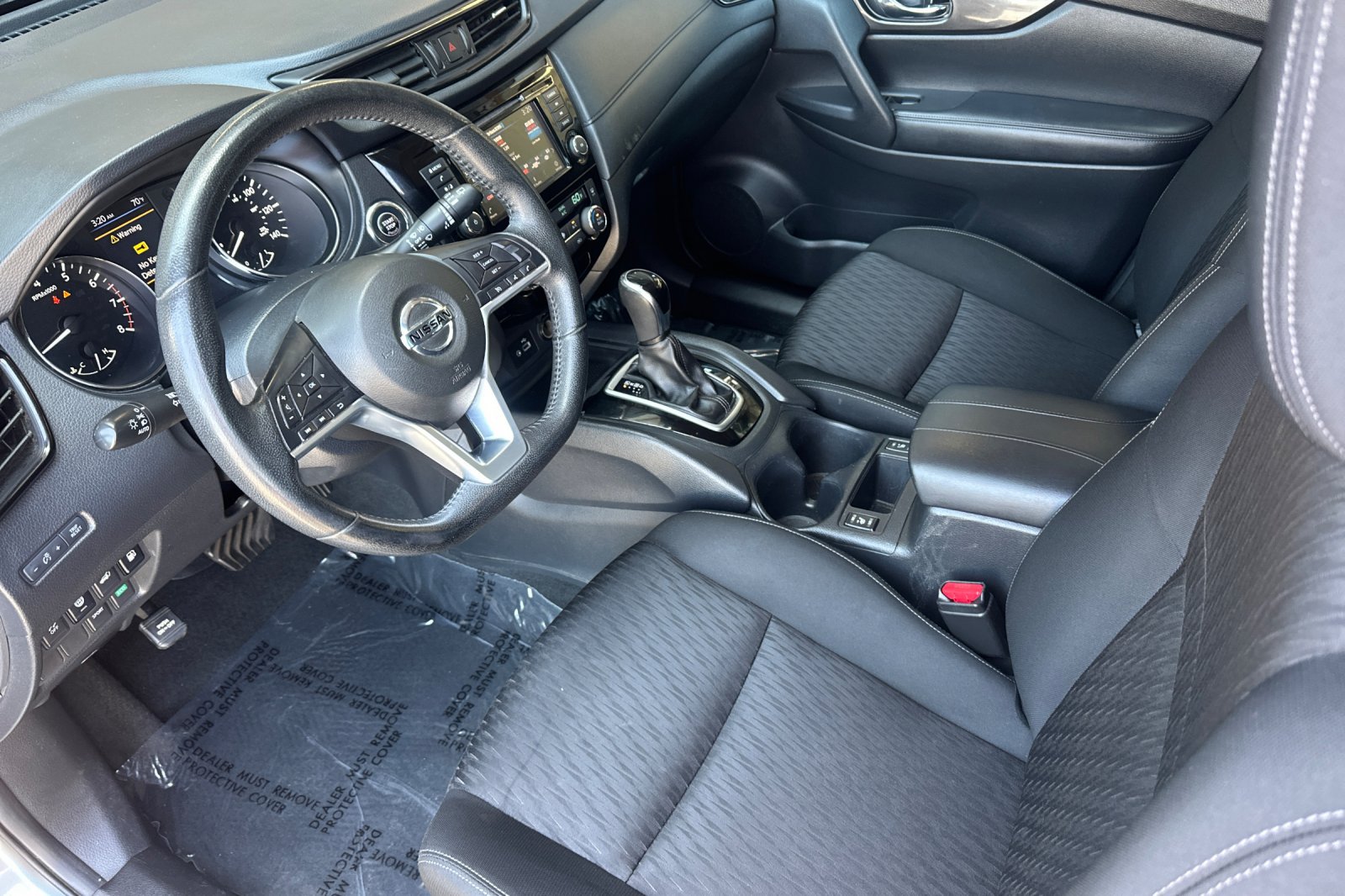Used 2019 Nissan Rogue SV FWD image 4