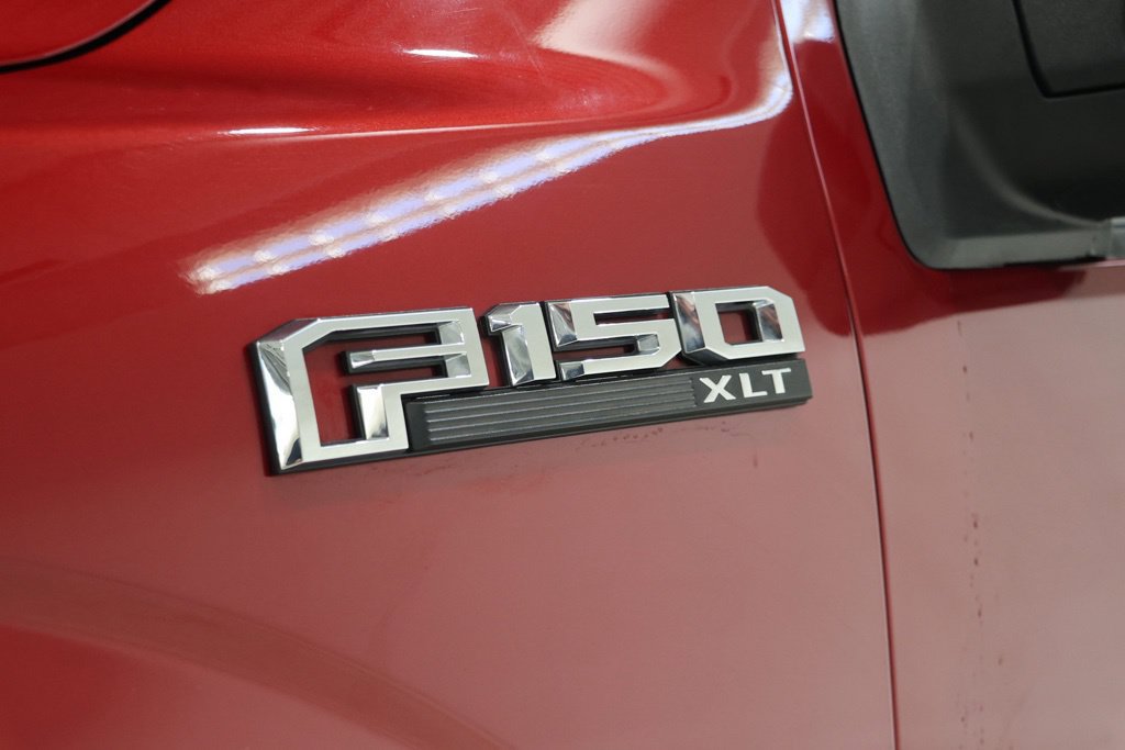 Used 2015 Ford F150 XLT w/ Equipment Group 302A Luxury AWD/4WD image 11