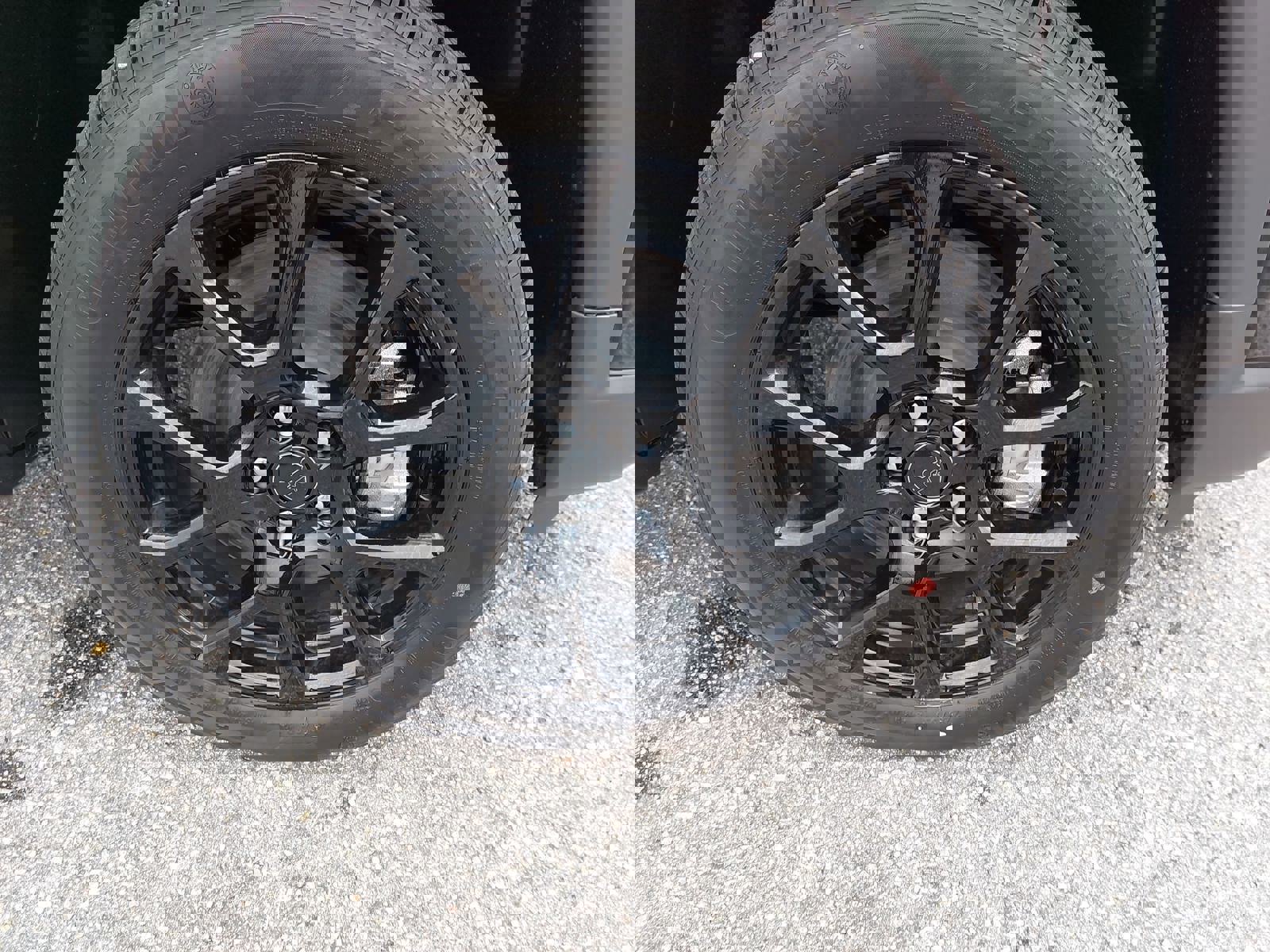 New 2026 Jeep Compass Latitude image 35