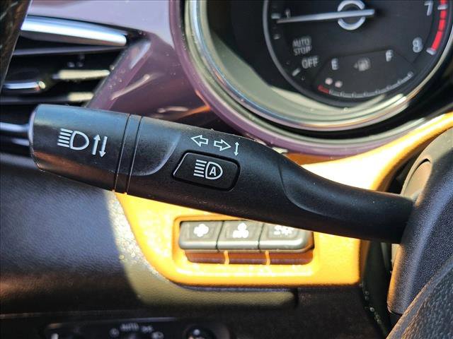 Used 2020 Buick Encore GX Essence w/ Experience Buick Package FWD image 15