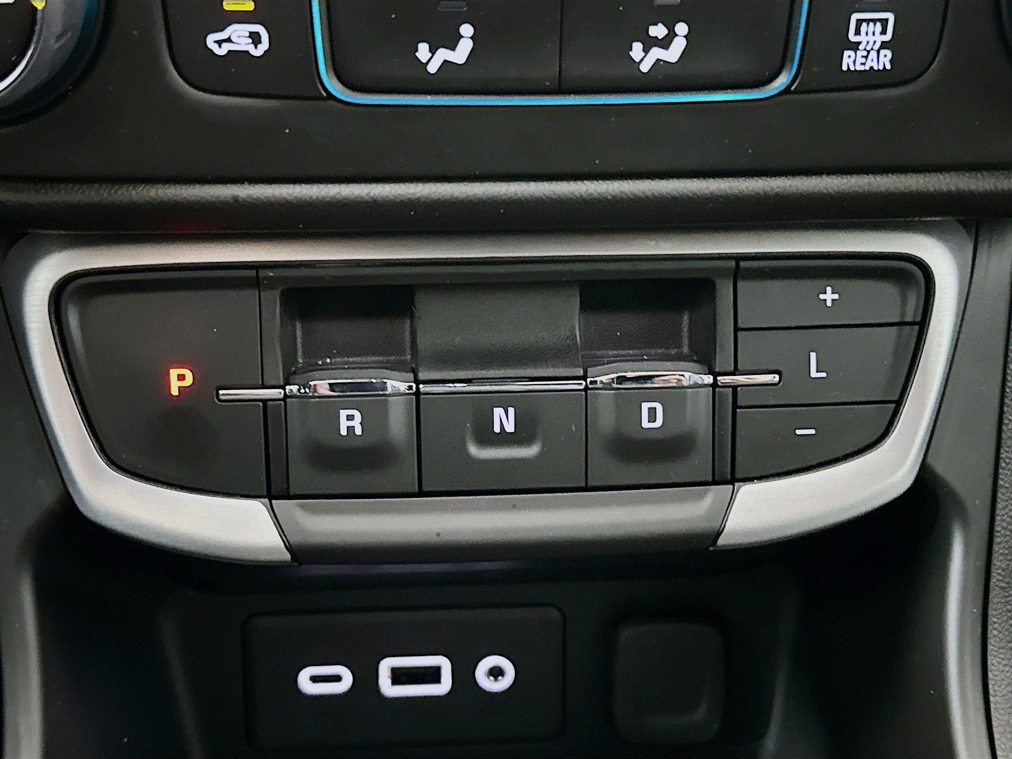 Used 2023 GMC Terrain SLE FWD image 24