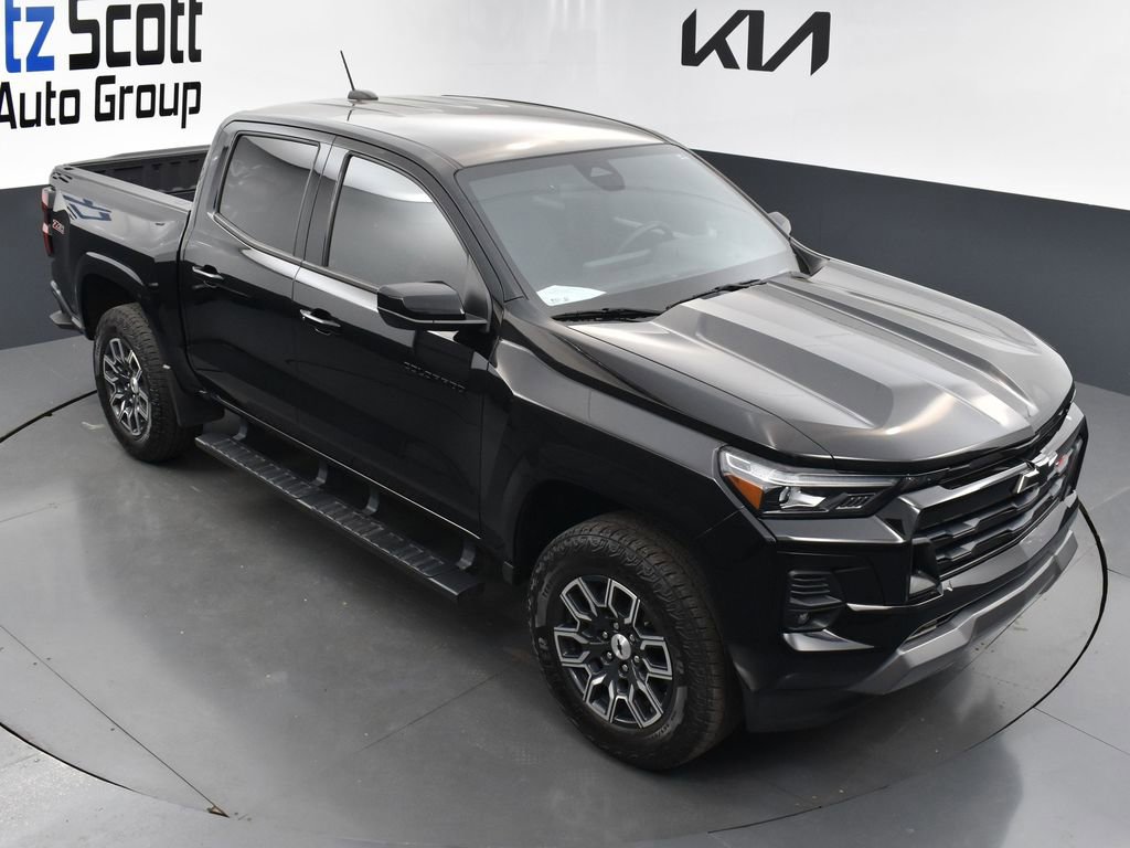 Used 2023 Chevrolet Colorado Z71 w/ Z71 Convenience Package 2 AWD/4WD image 15