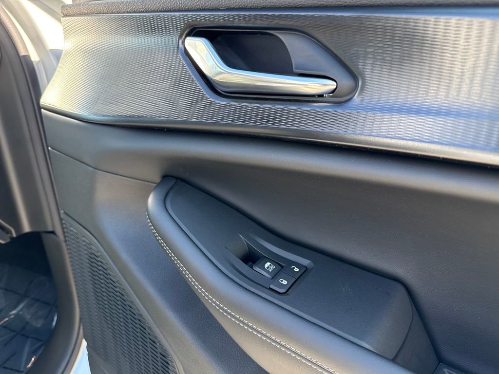 New 2025 Jeep Grand Cherokee L Laredo image 19