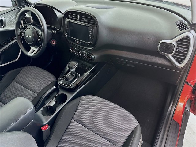 Used 2022 Kia Soul LX image 28