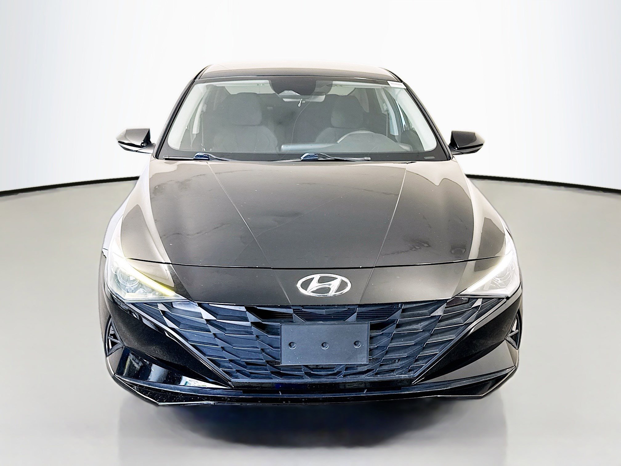 Used 2021 Hyundai Elantra SEL image 2