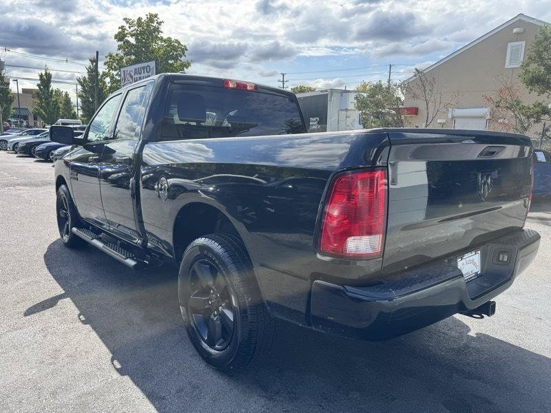 Used 2018 RAM 1500 Express w/ Black Ram 1500 Express Group AWD/4WD image 4