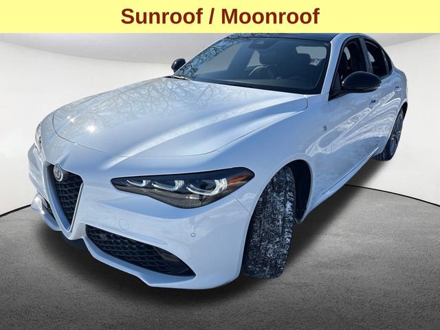 Used 2024 Alfa Romeo Giulia Ti image 5