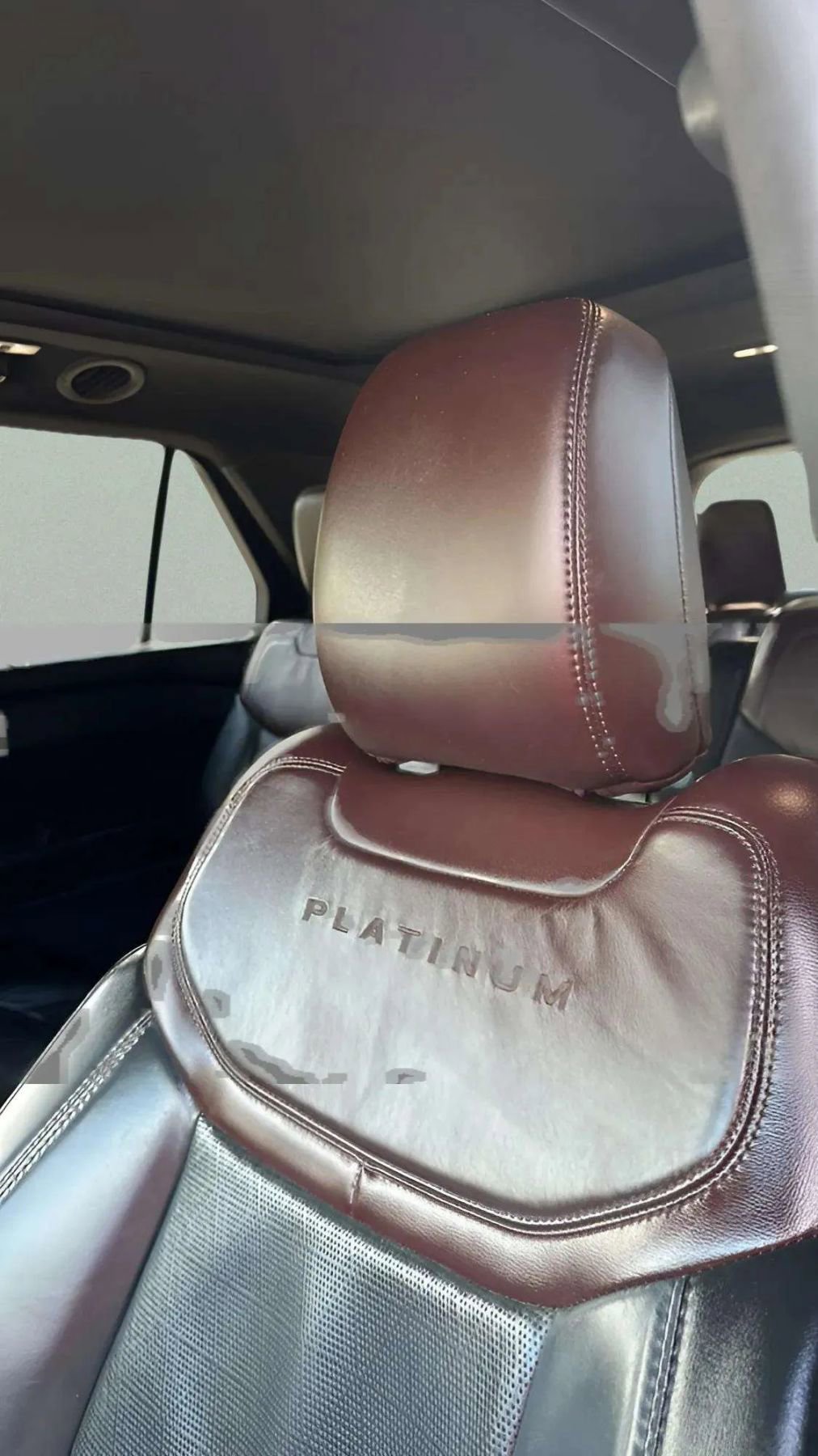 Used 2020 Ford Explorer Platinum w/ Premium Technology Package image 16