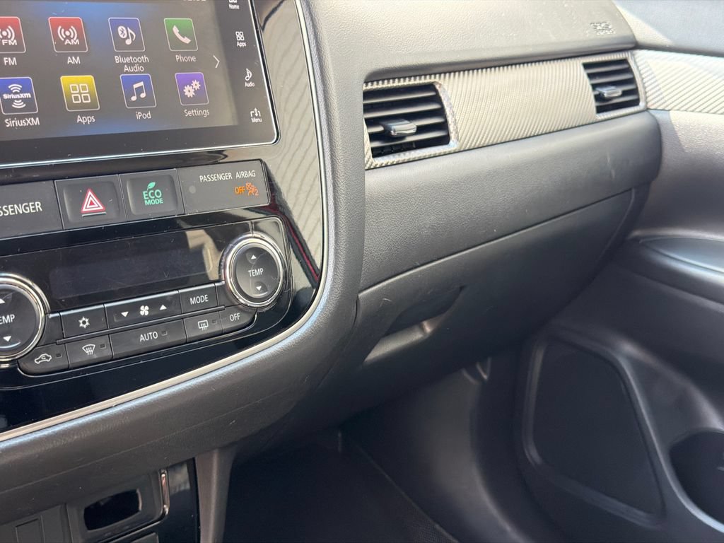 Used 2018 Mitsubishi Outlander SE AWD/4WD image 23