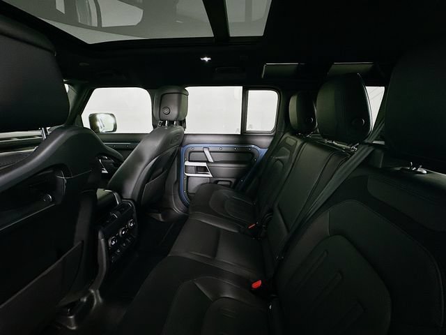 Used 2022 Land Rover Defender 110 X-Dynamic HSE AWD/4WD image 25