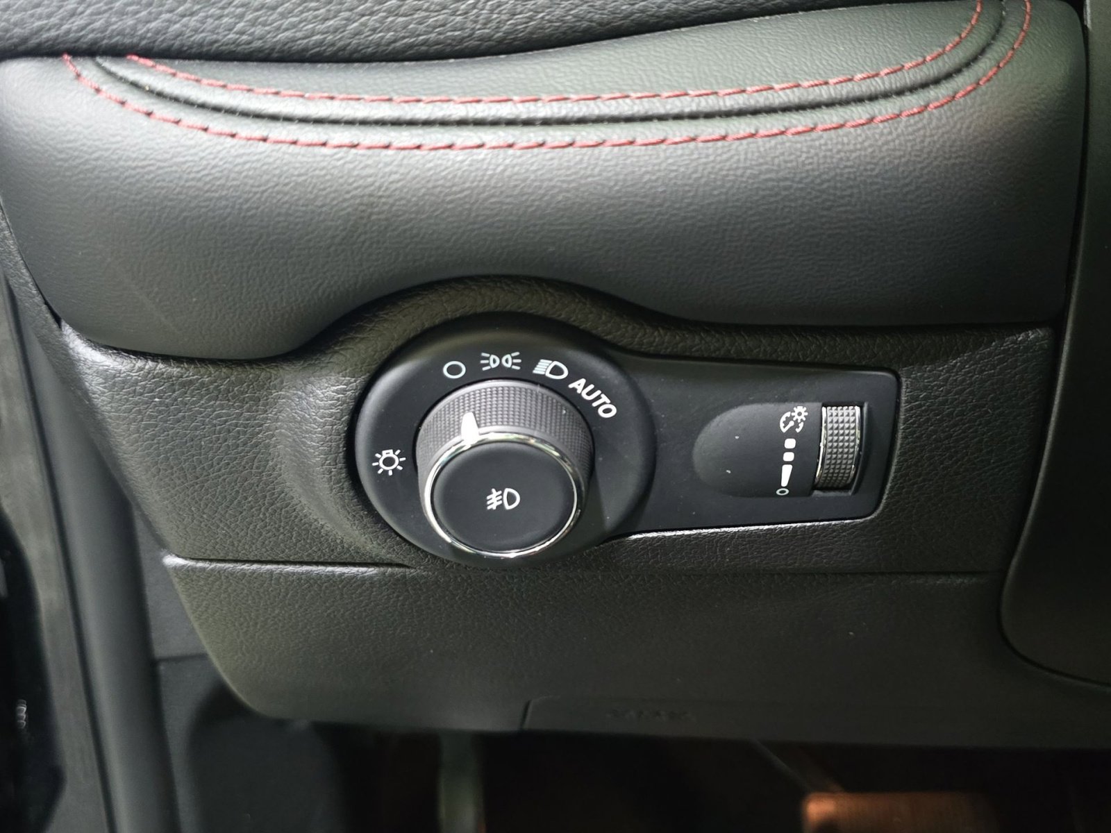 Used 2022 Dodge Durango R/T image 17