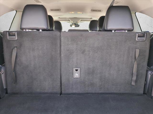 Used 2021 Toyota Highlander XLE FWD image 6