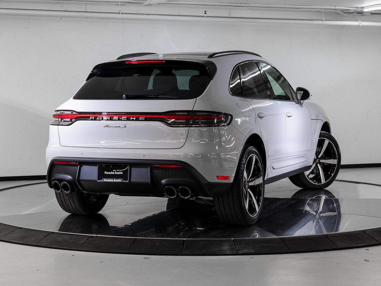 New 2026 Porsche Macan S AWD/4WD image 7