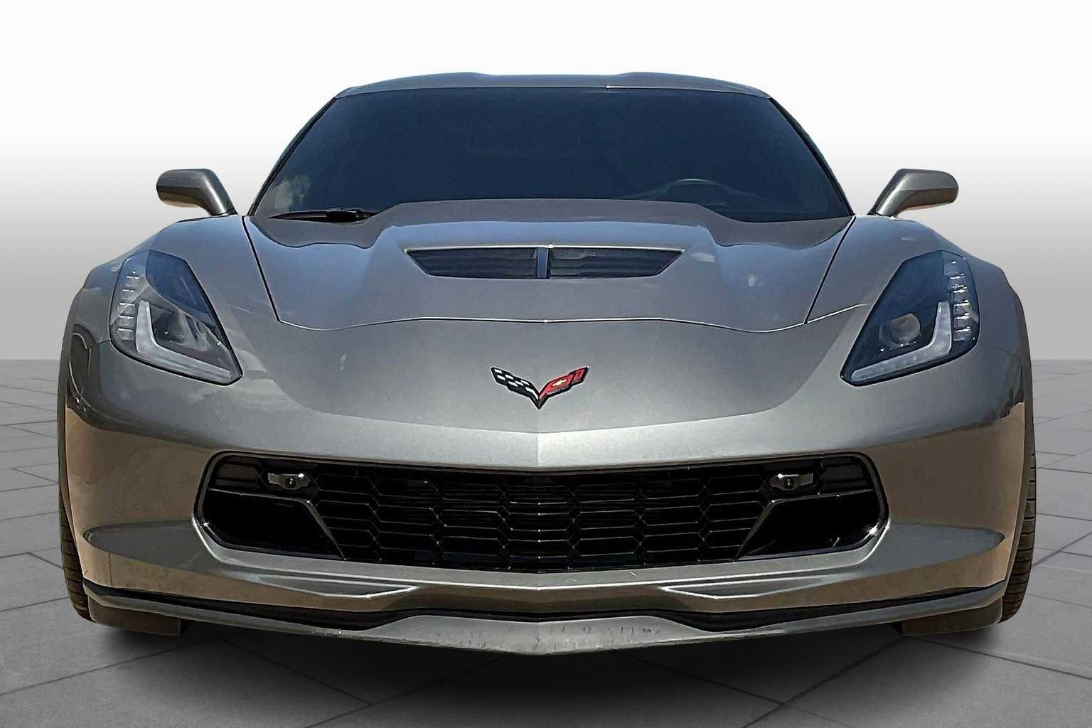Used 2016 Chevrolet Corvette Z06 w/ 3LZ Preferred Equipment Group image 4