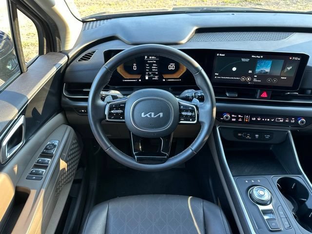Used 2026 Kia Carnival LXS FWD image 29
