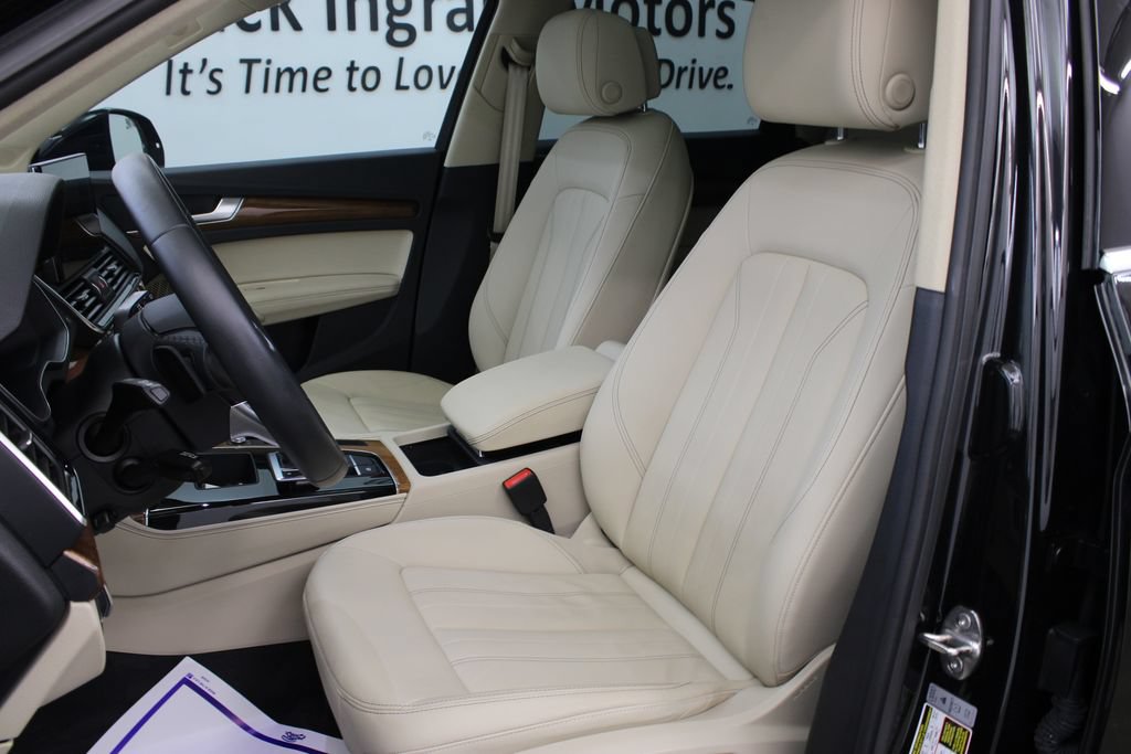 Used 2022 Audi Q5 2.0T Premium Plus w/ Premium Plus Package AWD/4WD image 15