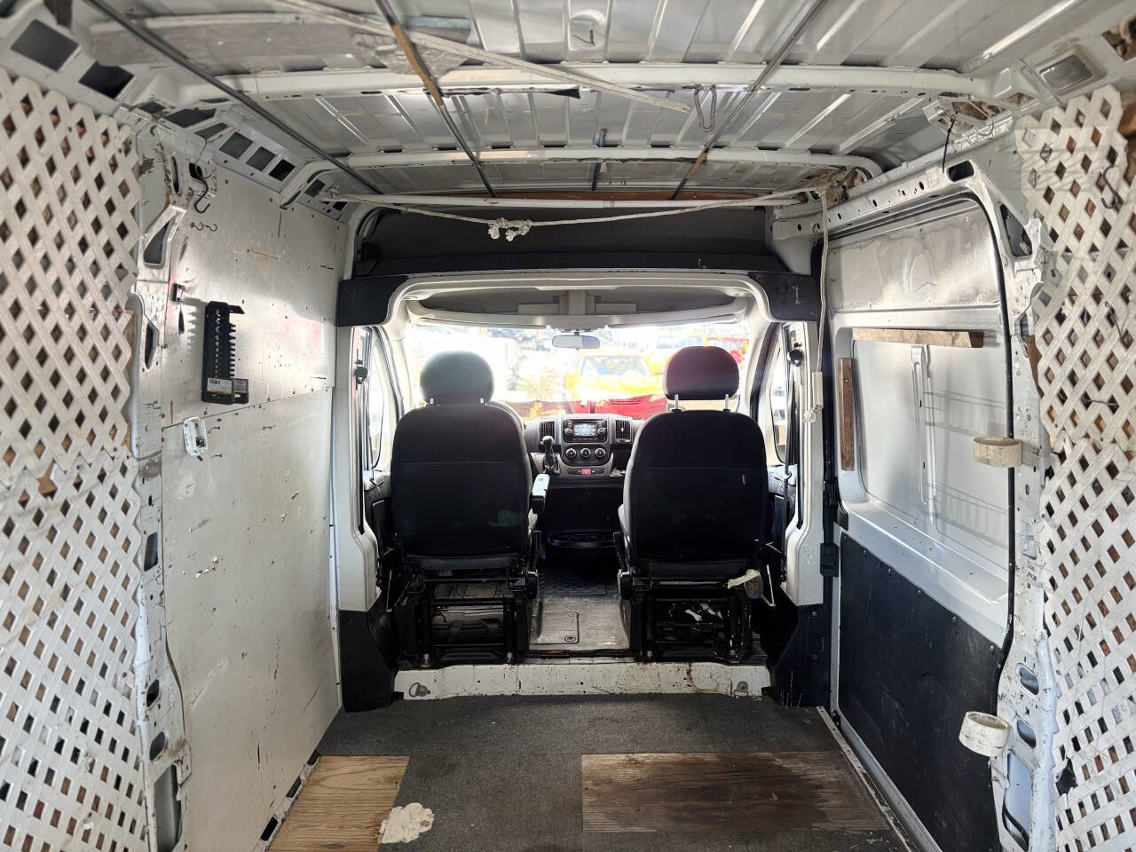 Used 2014 RAM ProMaster 2500 w/ Interior Convenience Group image 19