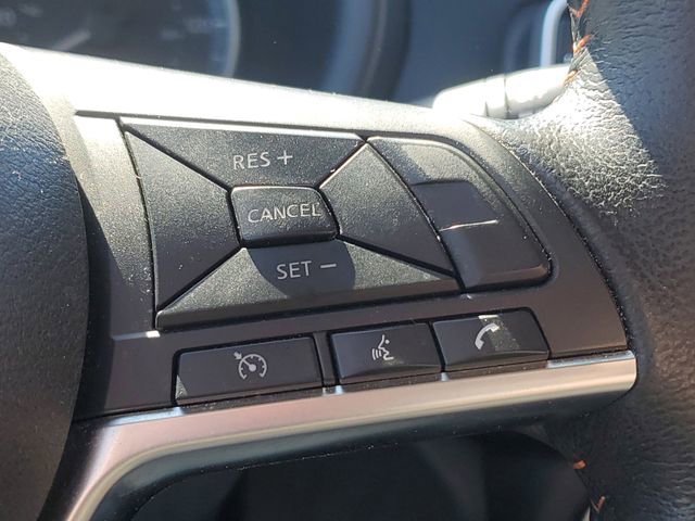 Used 2020 Nissan Kicks SR image 11