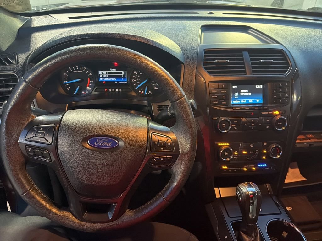 Used 2018 Ford Explorer XLT FWD image 10