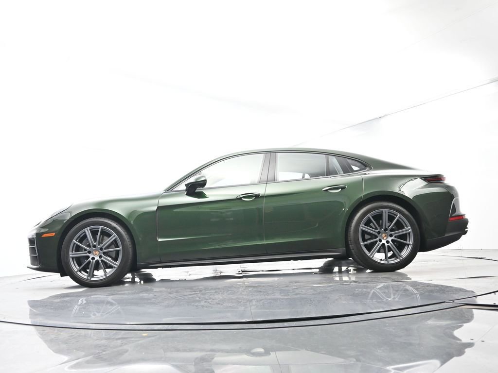 Certified 2025 Porsche Panamera RWD image 47