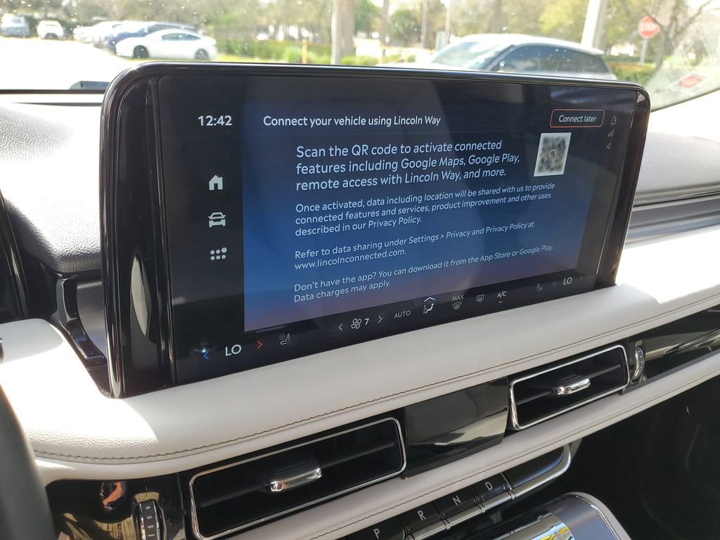 Used 2025 Lincoln Aviator 2WD image 27