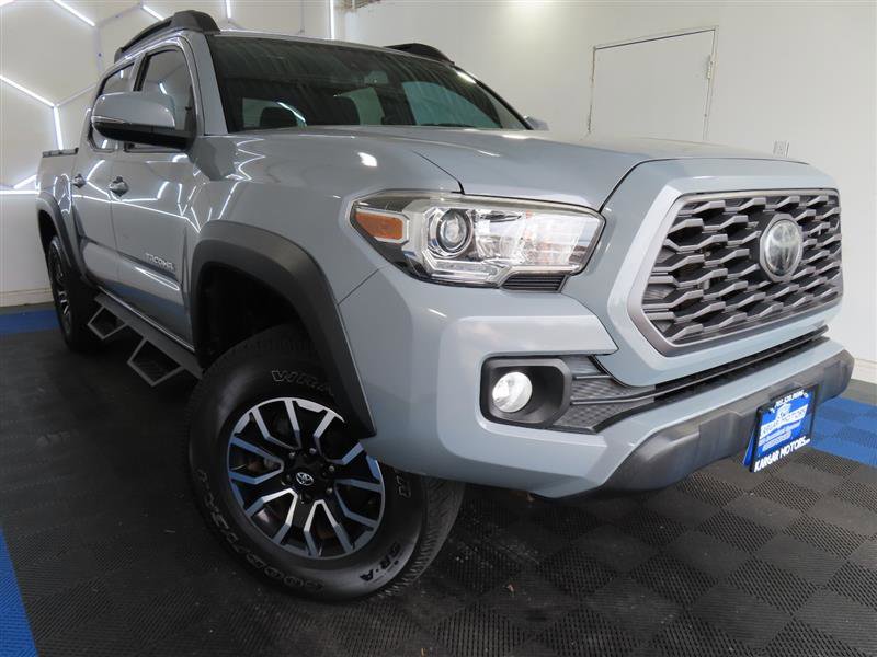 Used 2021 Toyota Tacoma TRD Off-Road image 3