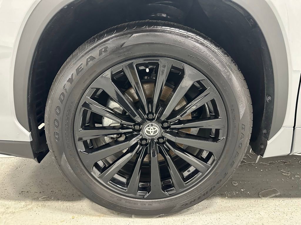 Used 2025 Toyota Highlander XSE image 70